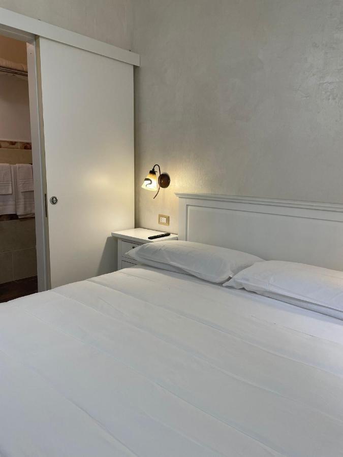 La Casa In Centro Ξενοδοχείο Σαλέρνο Εξωτερικό φωτογραφία
